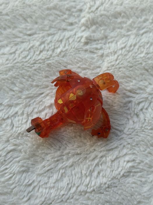 Bakugan Pyrus BakuSolar Hyper Dragonoid 650G