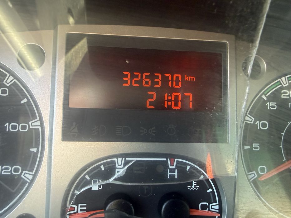 Iveco kontener. Winda