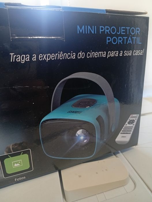 Mini Projetor Portátil  ICON
