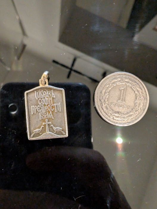 Dwustronny katolicki medalik srebrna zawieszka srebro próba 925