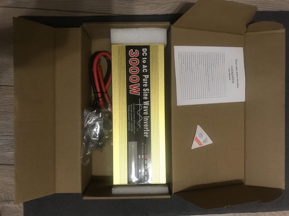 Жовтий інвертор 3000W з 12V на 220V
