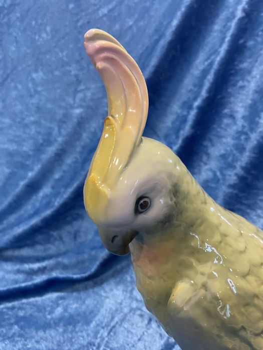 Catatua porcelana vista alegre pintura manual alt 24 cm