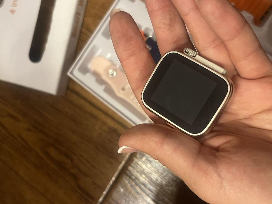 Smartwatch com 4 bracelets