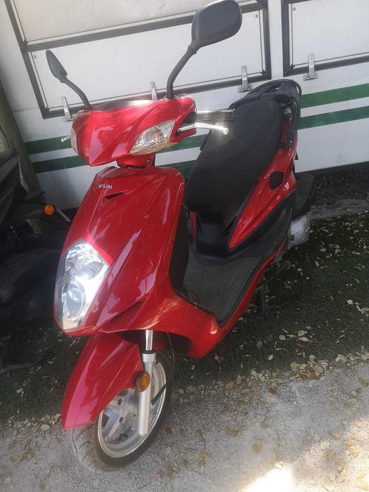 Yamaha Tricity 155cc e Daelim 125cc