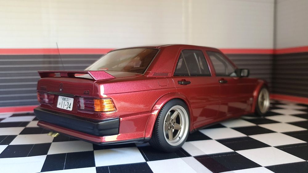 Mercedes 190E 2.5-16 W201 RWB 1:18 Otto models limited edition