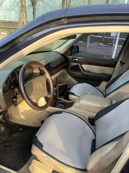 Mercedes-Benz W140 S320