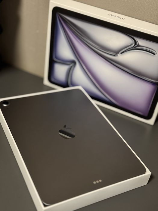 Терміновий продаж Apple iPad Air 2025 11” 128GB