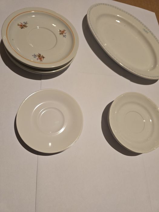 Talerze i talerzyki szklane i porcelanowe