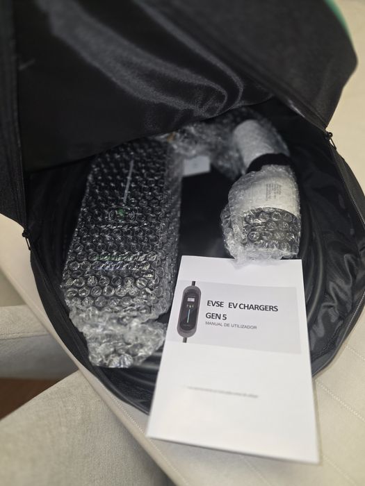 Carregador ev monogâmico 3.7w