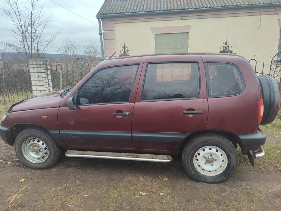 Нива шевроле в гарному стані
