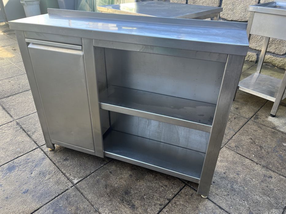 Escaparate Aço Inox com gaveta 1.15mt x 30cm