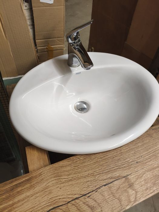 Umywalka wpuszczana Roca