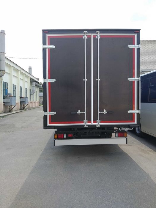 Автомобіль вантажний ISUZU NQR -90  тентована платформа продаж новий