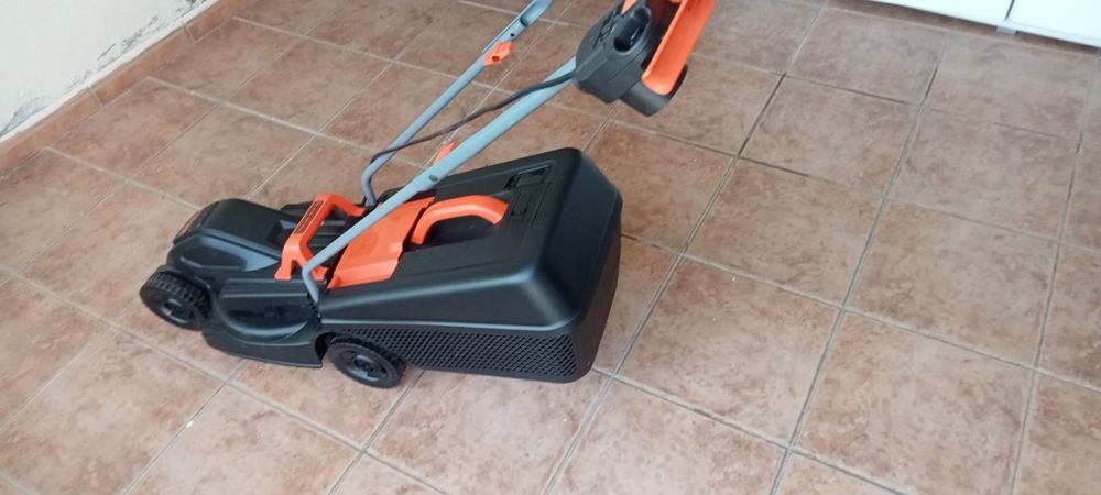 Máquina cortar relva Nova!!!