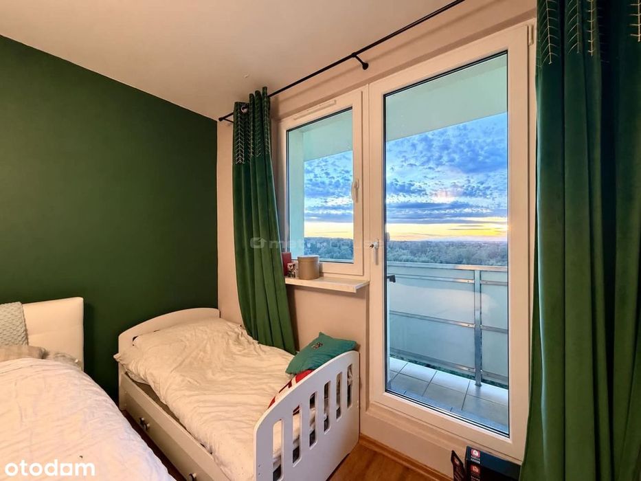 49 m²,  9. piętro  2 balkony