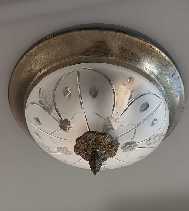 2 Candeeiros de teto em bom estado