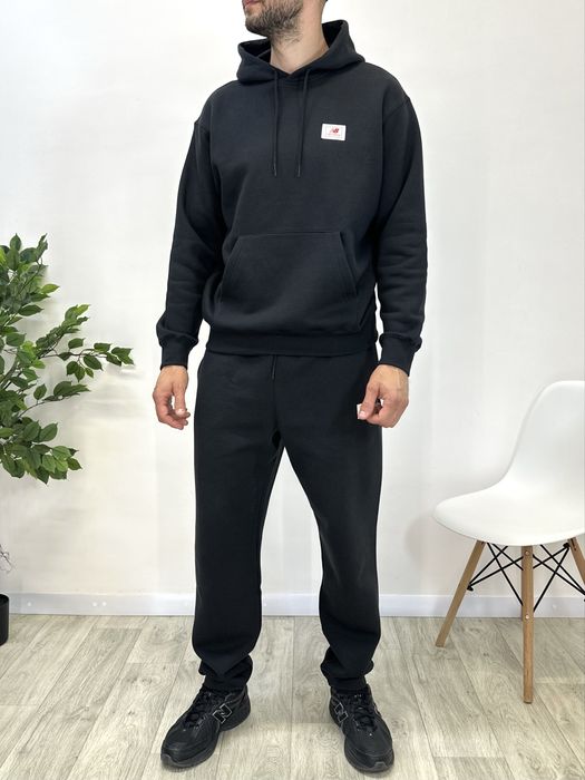 Костюм New Balance Woven Label MT53804BK_MP53802BK