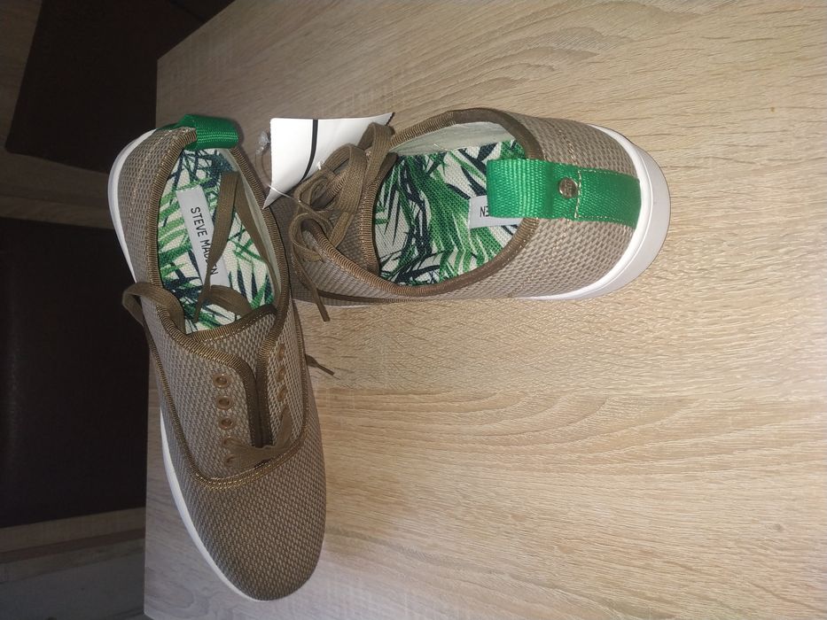 Сникерсы Steve Madden