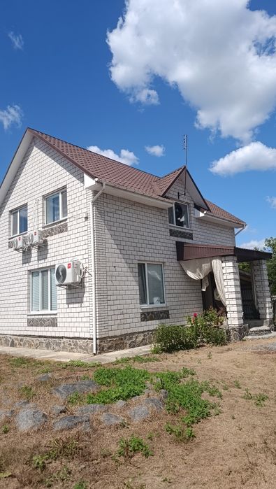 Продаж нового будинку в Немирові