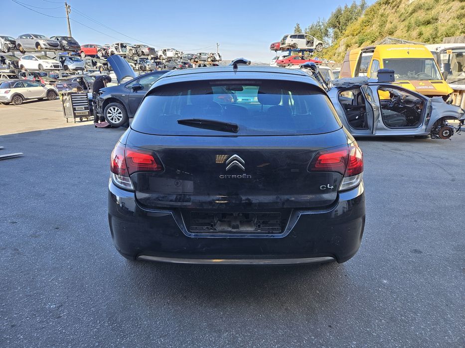Citroën C4 II 1.6 BlueHDi de 2016 para peças