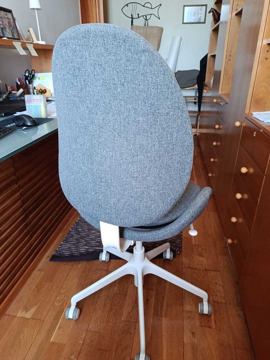 Cadeira escritório IKEA - HATTEFJÄLL cinzenta - modelo sem braços