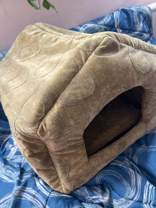 Лежанка для кота