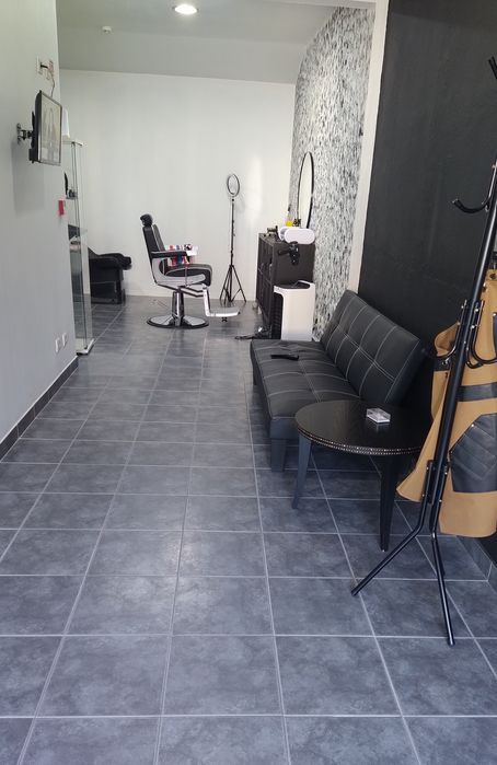 Vende- se recheio de barbearia