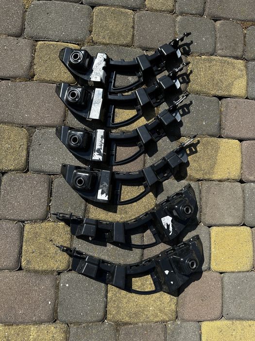 Кріплення кронштейн бампера крила Sprinter W907 W910 спрінтер