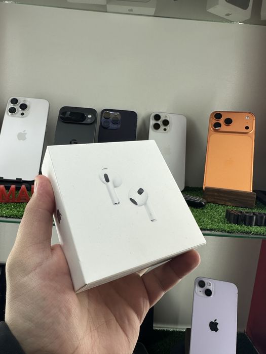 Продам Наушники AirPods 3 Оригинал