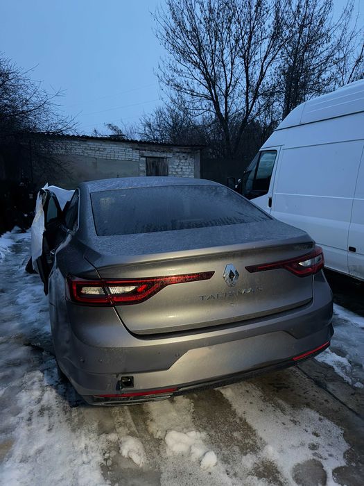 Renault Talisman під відновлення