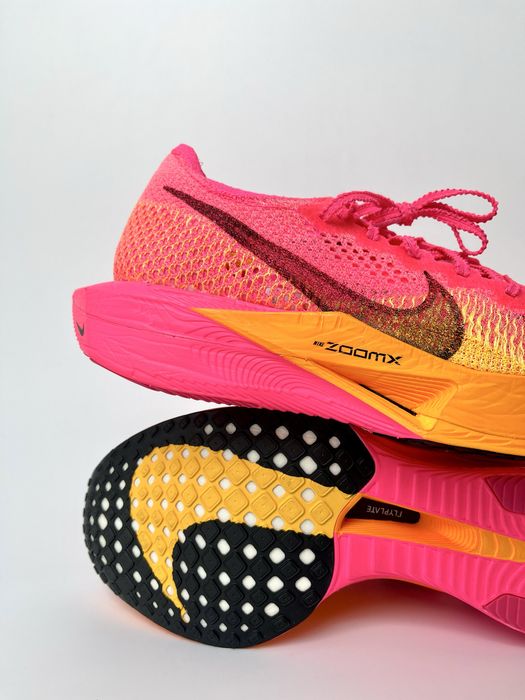 Оригинал Nike ZoomX Vaporfly Next 3 Hyper Pink Laser (DV4129 600)