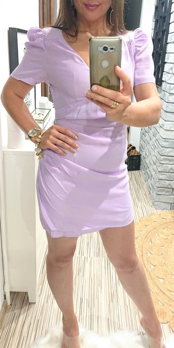 Stradivarius elegancka, lawendowa sukienka z bufkami 38/M