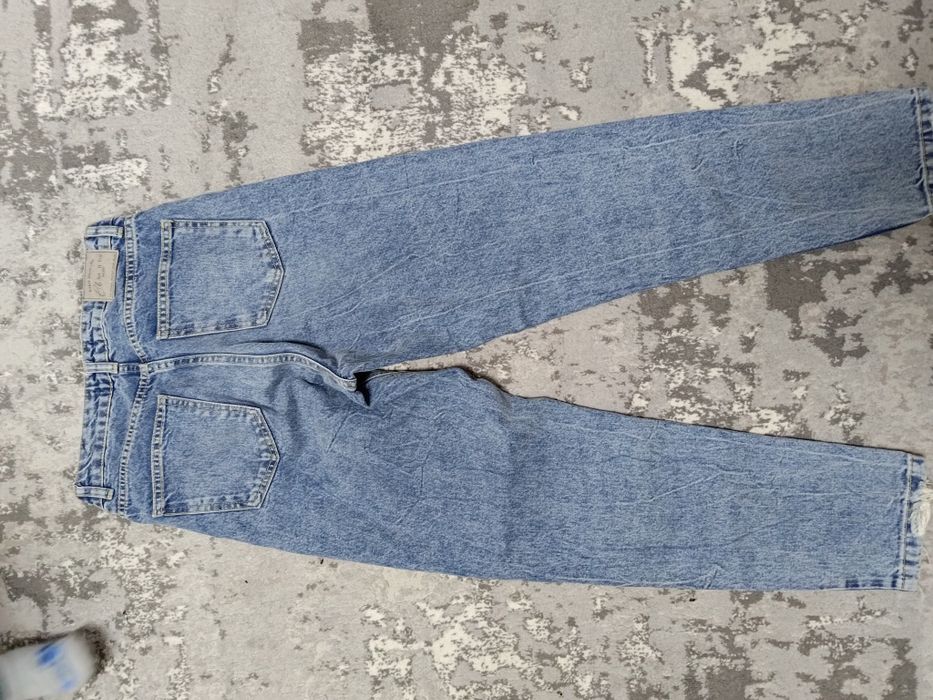 Джинсы момы на подростка