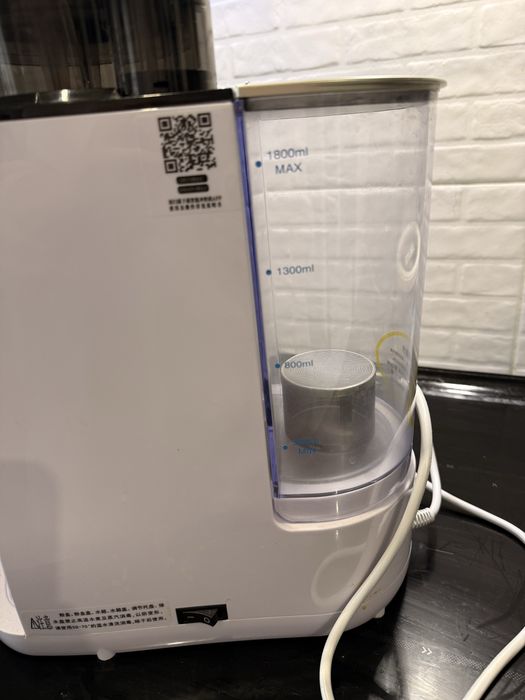 Машина , для приготування дитячої суміши .