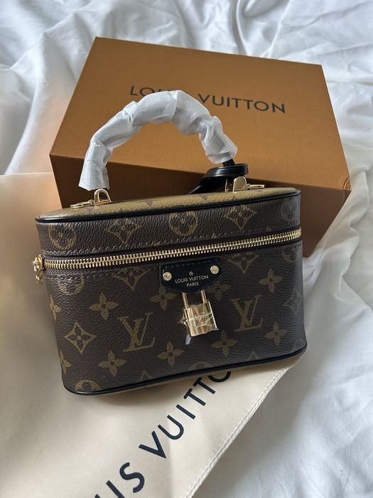 LV, натураль нашкіра