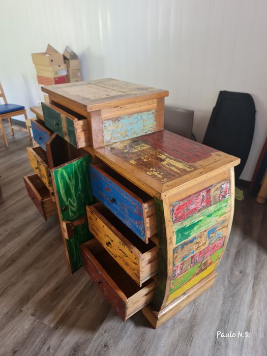 Móvel de sala muito destinto