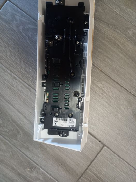 Запчастини на пральну машину AEG L574270SL  ,модуль, двигун і інше