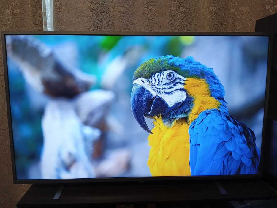 Продам телевизор Smart TV Philips 55PUS6703/12 (55 Дюймов)в отличном  состоянии
