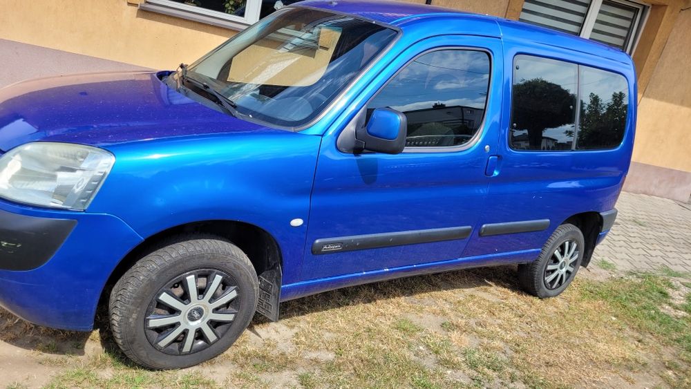 Bardzo ładny citroen berlingo 1.4 benzyna