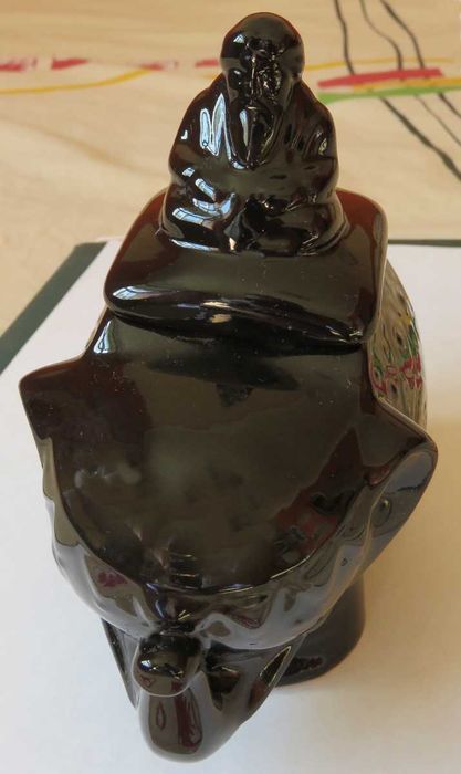 Для сахара или чая декоративная емкость: "Всадник на слоне"