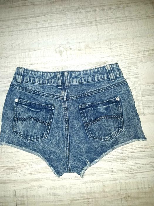 Spodenki szorty krótkie jeans 38 M lato przetarcia