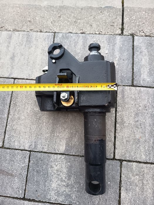 Siłownik do paleciaka