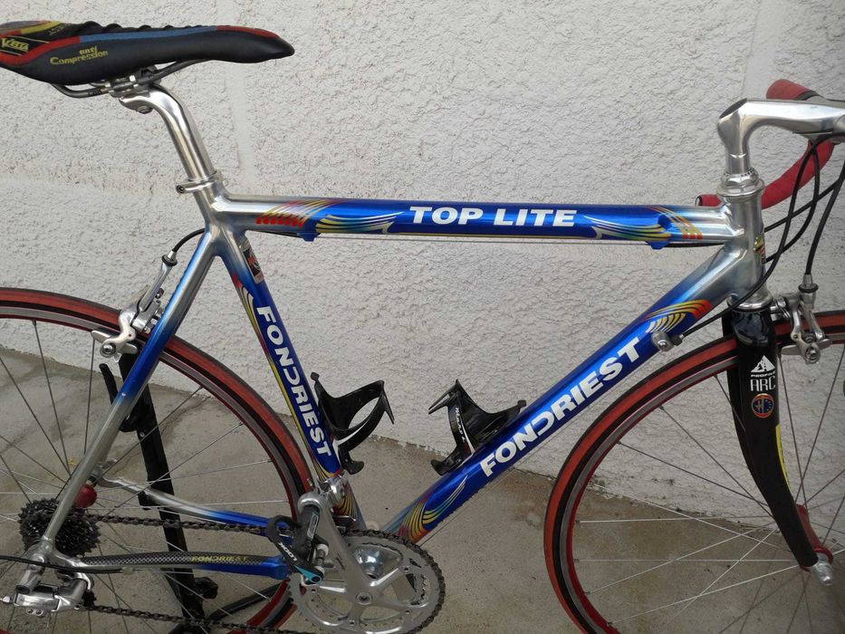 Bicicleta de Corrida com Quadro em Aluminio Marca Fondrieste