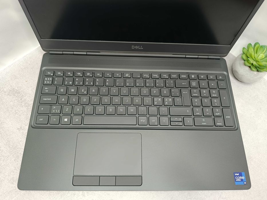 RTX A4000 8GB/Dell Precision 7560/i9-11950H/32/SSD 1TB/8 ядер/IPS