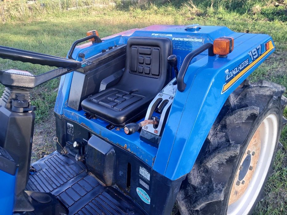Japoński traktor iseki landhope Wspomaganie 4x4