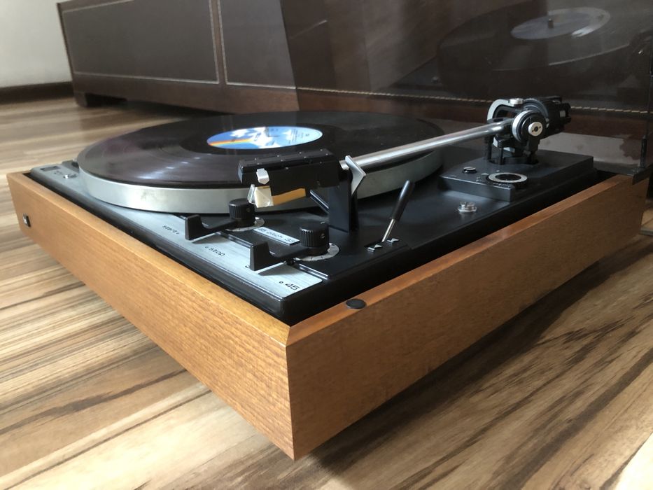 Gramofon Dual 701