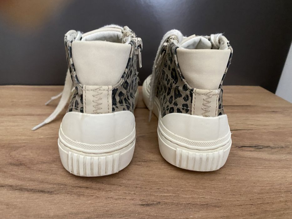 Хайтопи, черевики , кросівки на дівчинку 31 розмір zara