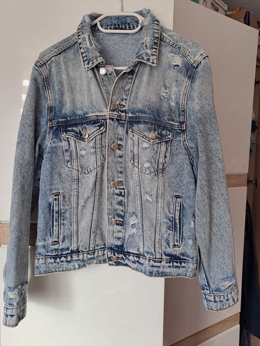 Katana jeansowa z dziurami