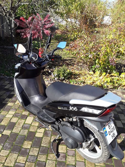 Максі скутер Yiben YB150T-11