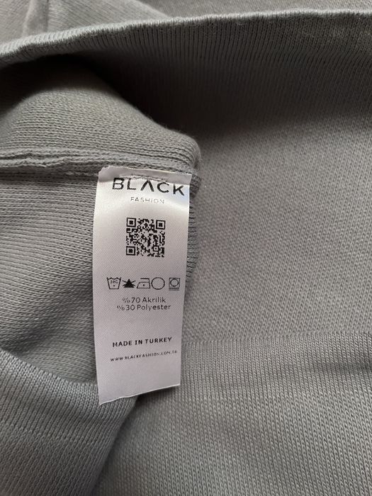 Стильний сірий  універсальний костюм від турецького виробника.